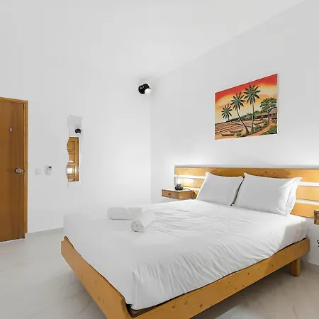 Pool Side Zara וילה אלבופיירה