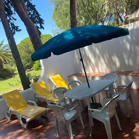 Pool Side Zara וילה אלבופיירה